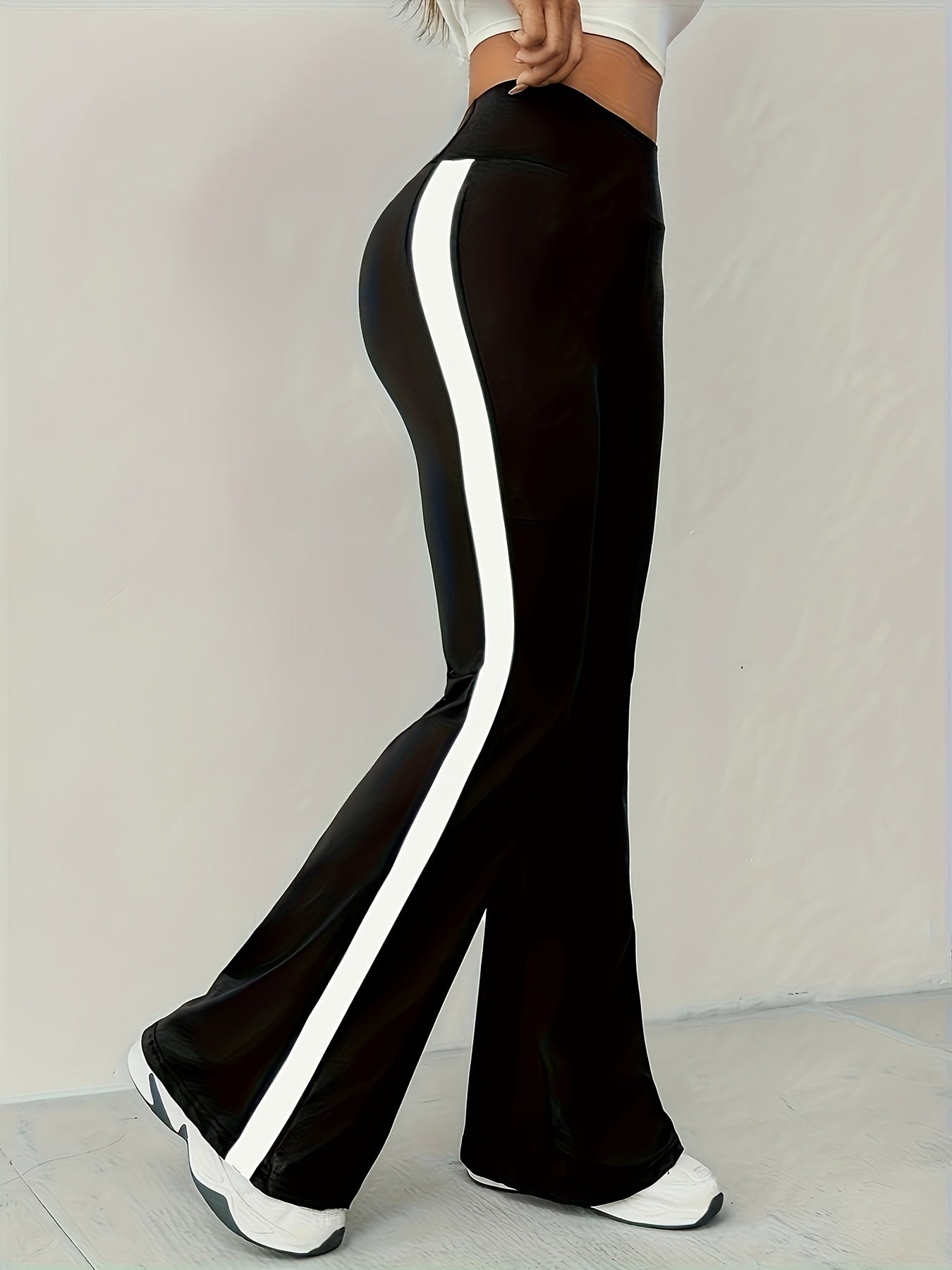 High-Waist Black Flare Pants with White Side Stripes | and Leg-Lengthening, Casual Style, Suitable for All Seasons