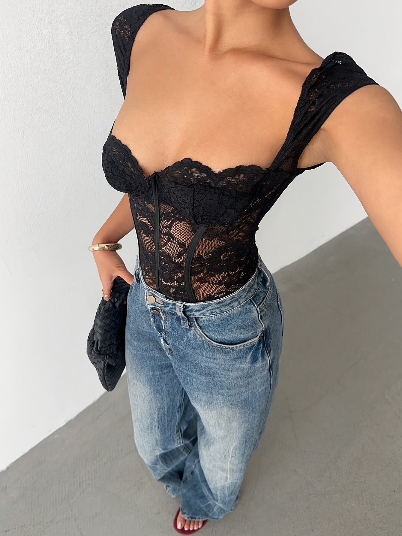 Women's Short Bodysuit, Elegant Party Jumpsuit, Sexy Fishbone Lace Trim Tight-fitting Outfit Suitable for Valentine's Day Parties, Date Nights, and Evening Events, Korean Fashion, Women's Tight-fitting Corset, Women's Casual
